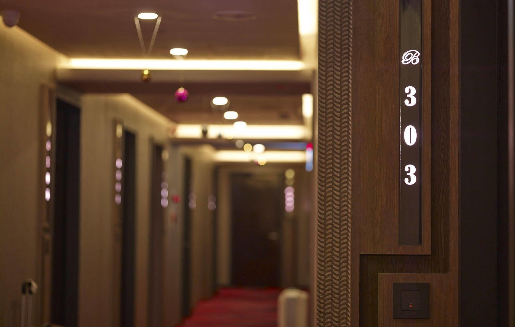 Beauty Hotels Taipei - Hotel Bstay Self Check In Exterior photo